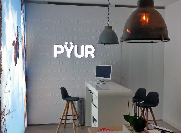 Pyur in Köthen. Das Ladengeschäft für Internet, Fernsehen und Mobilfunk.