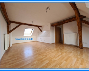 3-Raumwohnung unterm Dach in Köthen/Anhalt - 3-Raumwohnung in Köthen im Dachgeschoß - Wohnzimmer (366216)