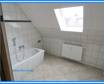 3-Raum-Wohnung mit Balkon Nähe Wasserturm - Bad (365900)