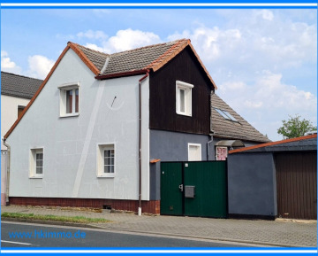 Freistehendes EFH in Oschersleben OT Hornhausen – Zwangsversteigerung- - EFH mit Garage in Oschersleben OT Hornhausen (365905)