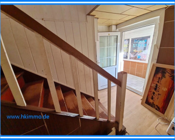 Freistehendes Einfamilienhaus bei Helbra sucht neue Bewohner - EG Treppe (365461)