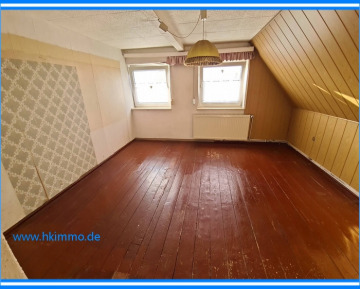 Freistehendes Einfamilienhaus bei Helbra sucht neue Bewohner - DG Schlafzimmer (365462)