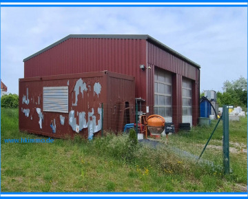 Gewerbeobjekt mit Büro und Lager in Merseburg auf 6700 m² Grund - Leichtbauhalle (365814)