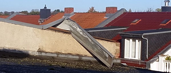 Dachschaden nach einem Sturm in Köthen